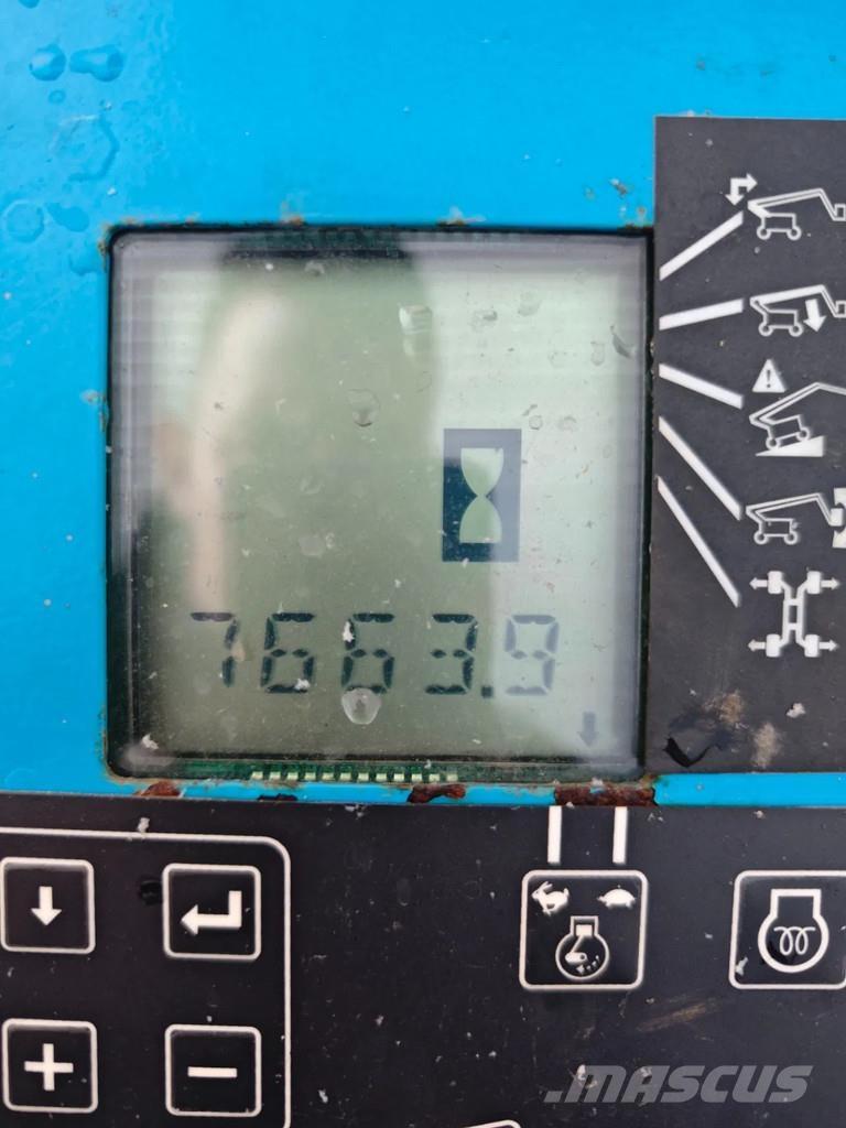 Genie Z-135 견인식 전동이동 리프트