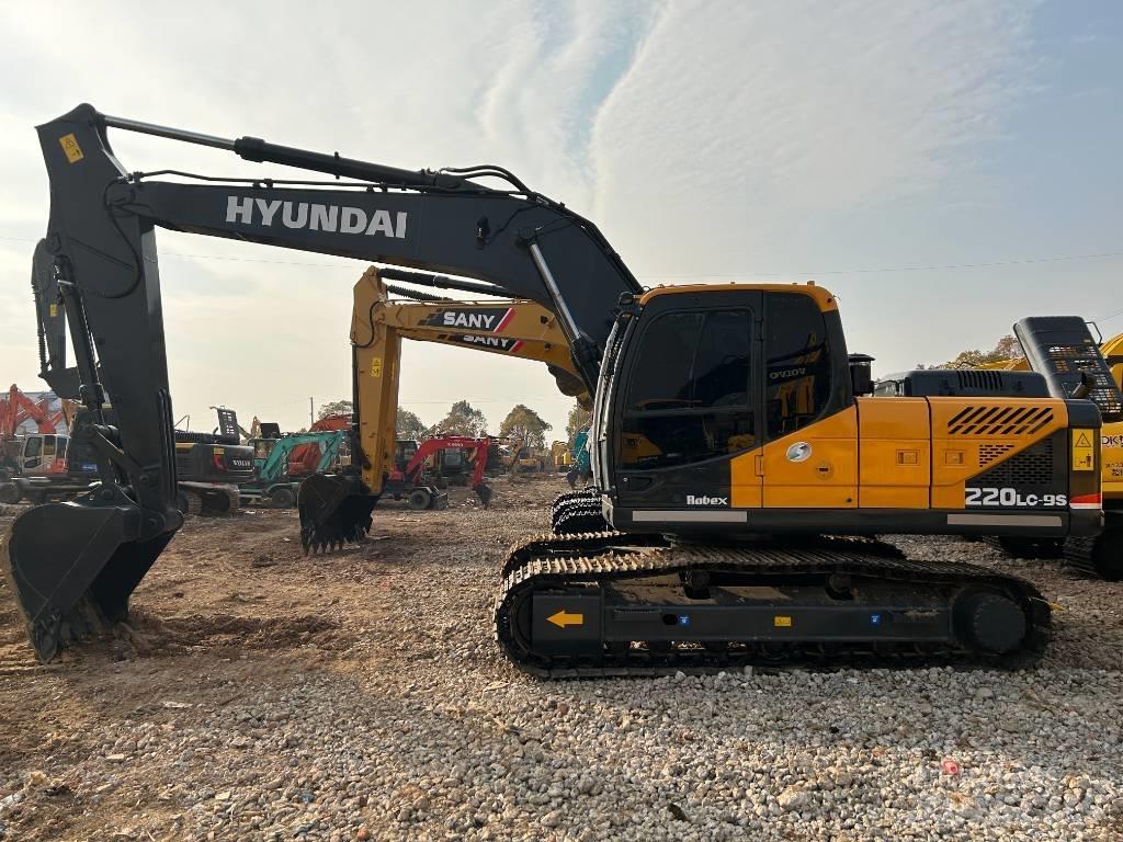 Hyundai R220LC-9S 대형 굴삭기 29톤 이상