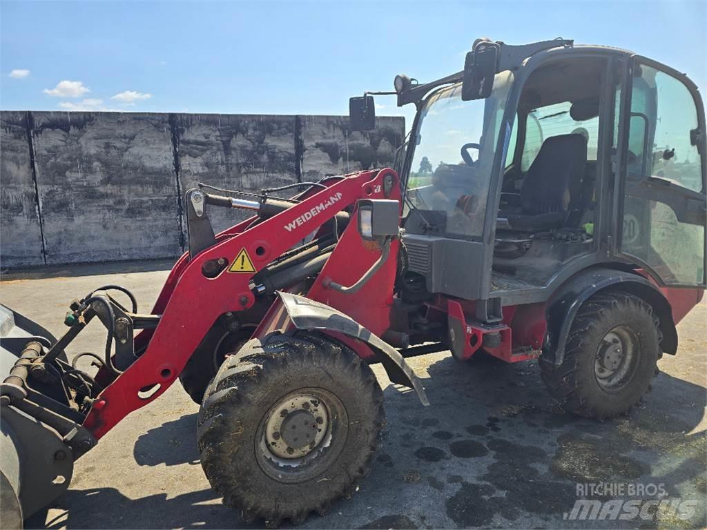 Weidemann 2070 CX  스키드로더