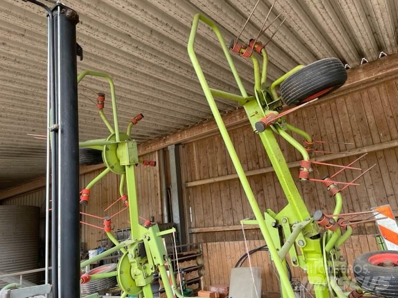 CLAAS Volto 670 갈퀴 및 테더