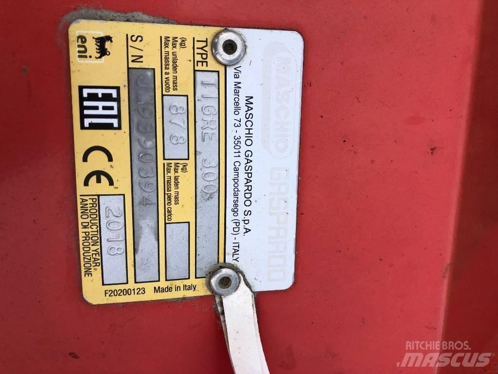 Maschio Tigre 300 목장 제초기 및 토퍼