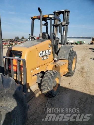 CASE 586H 험지용 트럭