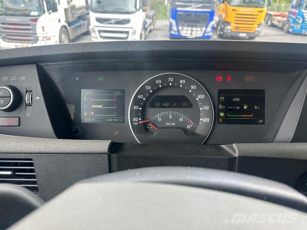Volvo FH13 540 6x2*4 새시 운전실 트럭