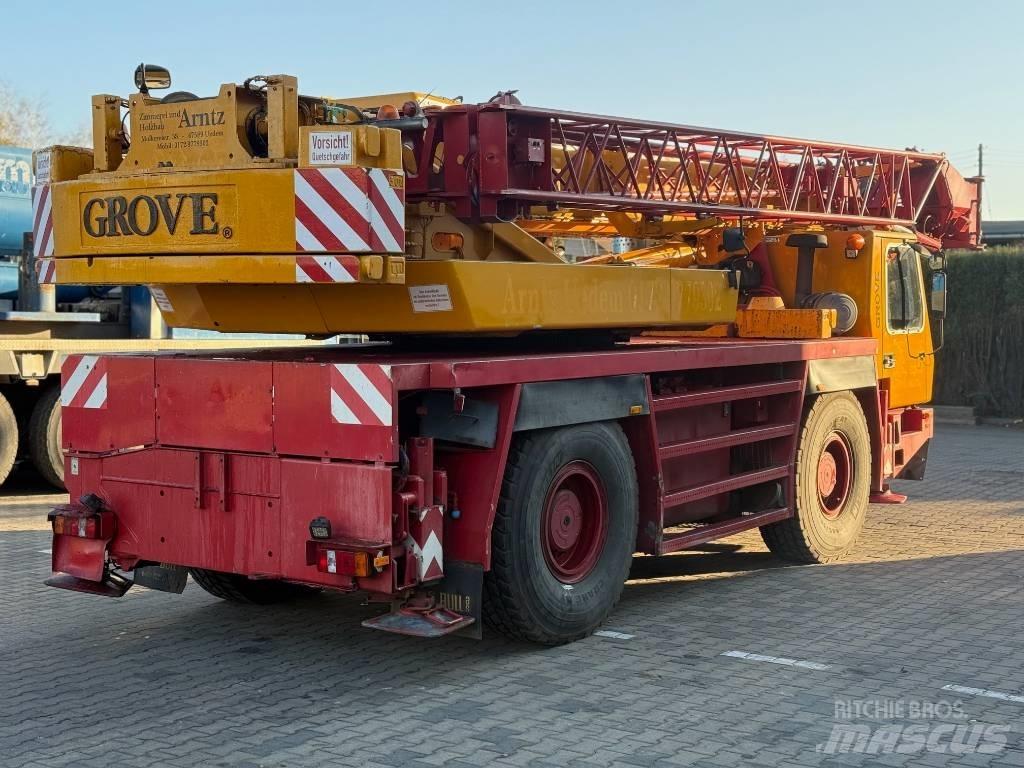 Grove GMK 2035 A/T 크레인