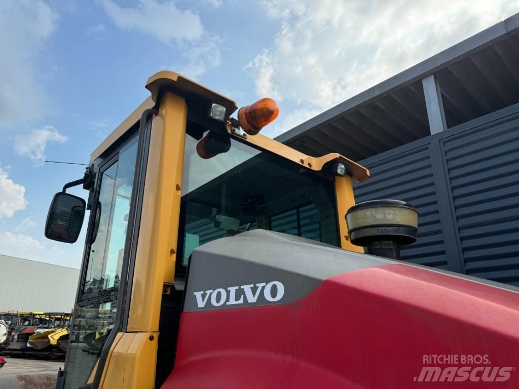 Volvo SD135B 싱글 드럼 롤러