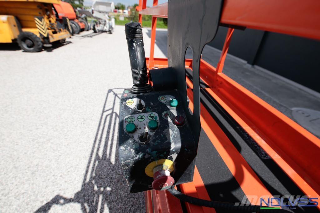 Haulotte COMPACT8 가위형 리프트