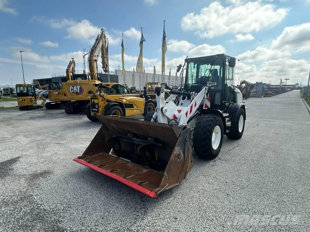 CAT 908 M  휠로우더