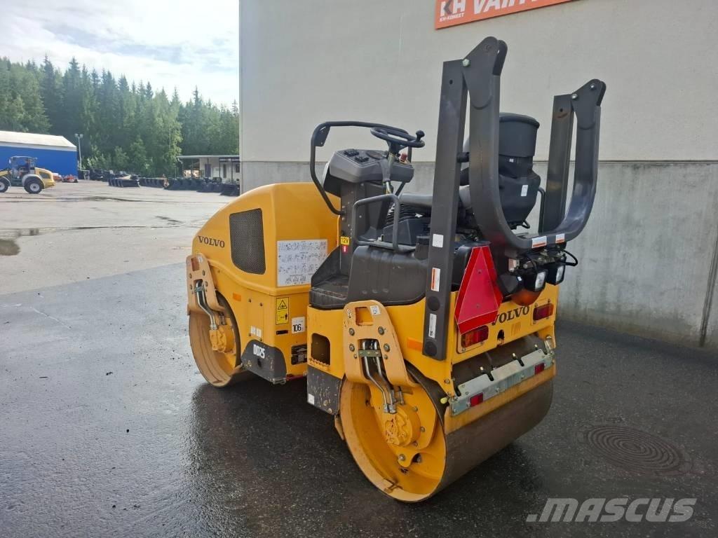 Volvo DD 25 트윈 드럼 롤러