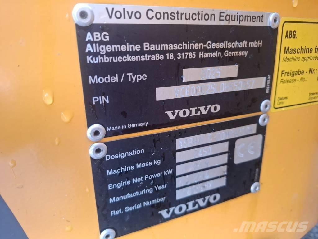 Volvo DD 25 트윈 드럼 롤러