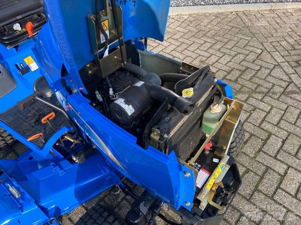 New Holland TZ 24 D 소형 트랙터