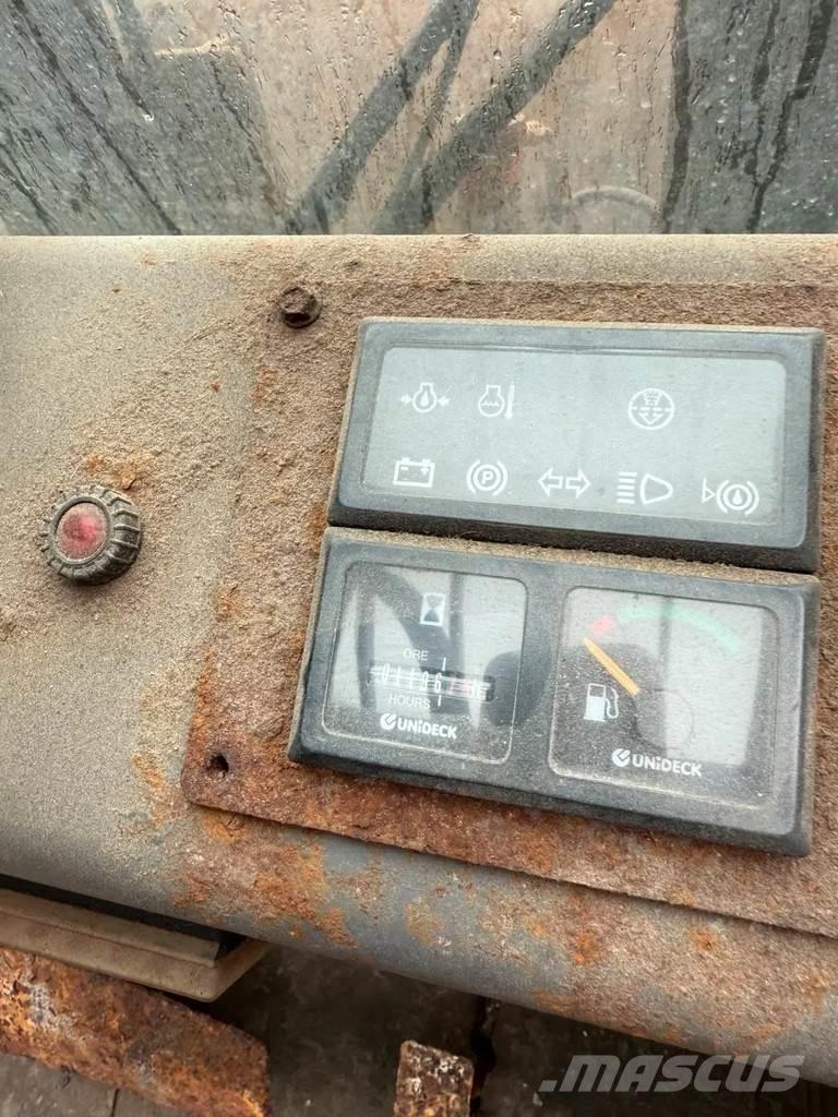 Manitou MC 30 D 험지용 트럭