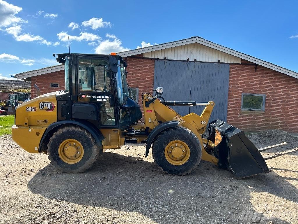 CAT 906  휠로우더