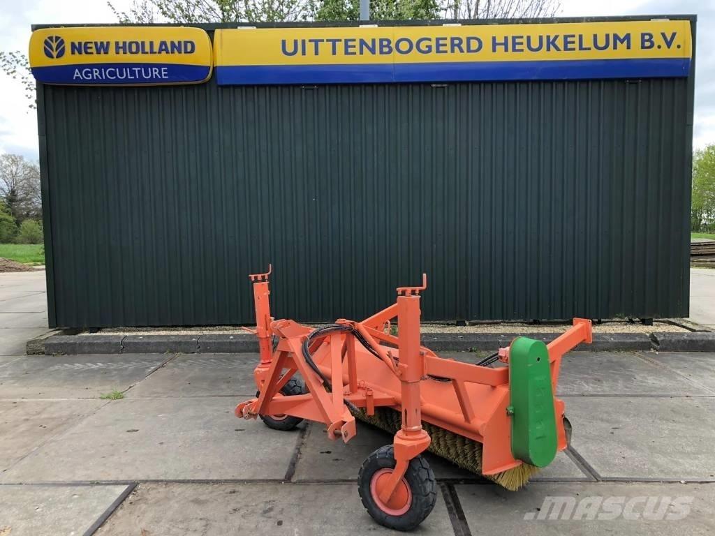 Holaras H-220-V-FR 도로 청소차