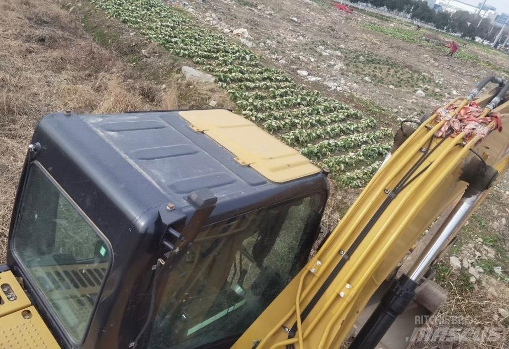 CAT 313 D 대형 굴삭기 29톤 이상