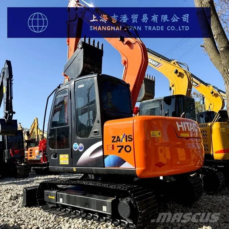 Hitachi ZX 70 소형 굴삭기 7톤 미만