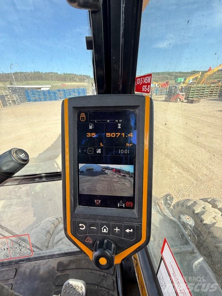 JCB JS 145 W  휠 굴삭기