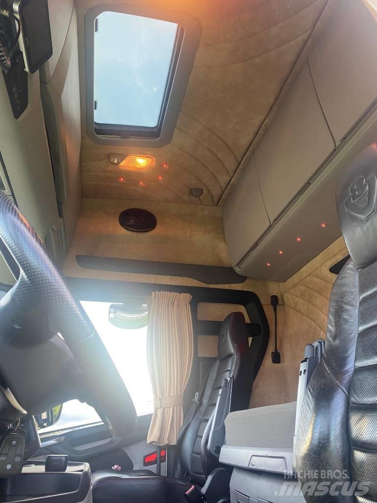 Scania S 730 트랙터 유닛