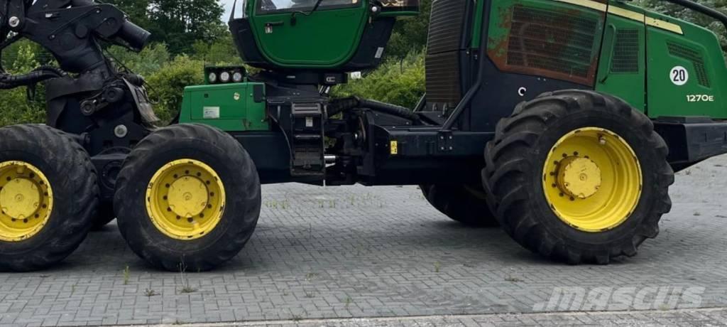 John Deere 1270 E 원목 하베스터