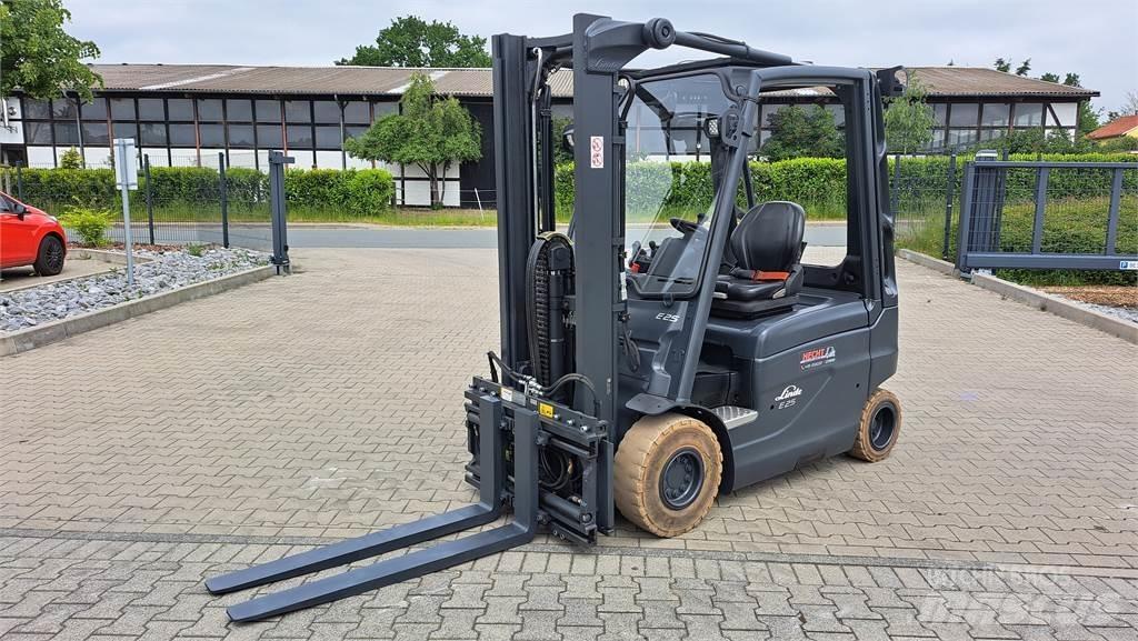 Linde E25-01 전동 지게차