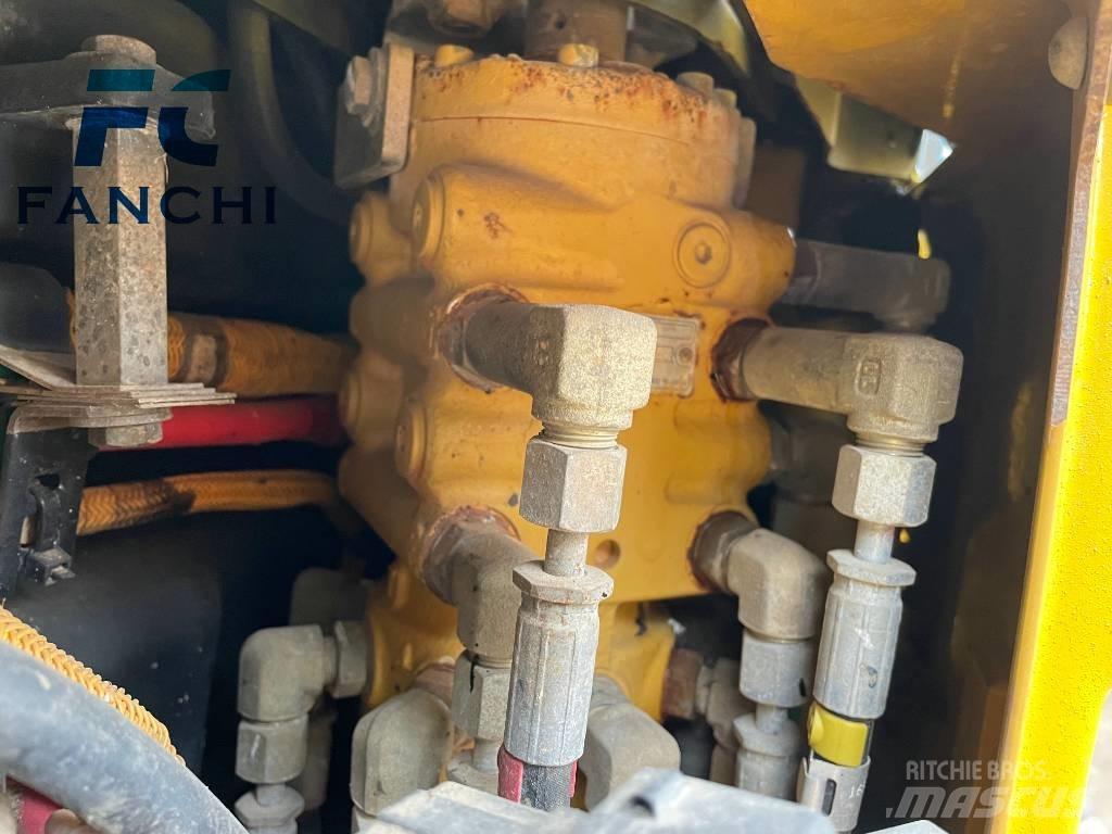 CAT 303.5 C CR 소형 굴삭기 7톤 미만