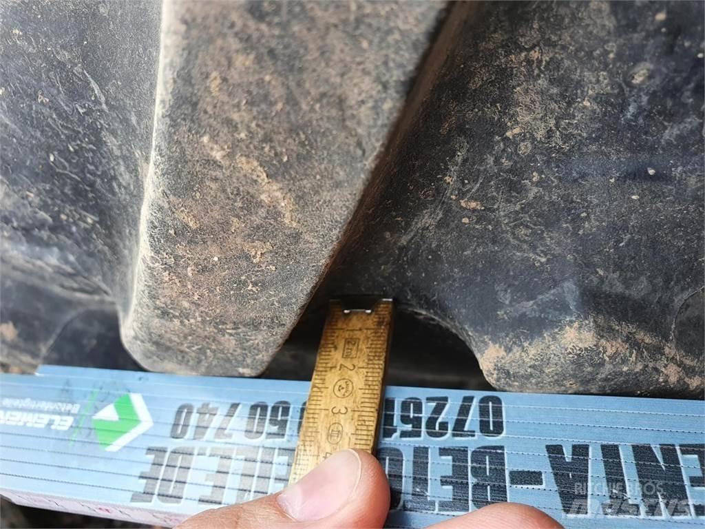 BKT 270/95R48 x2 타이어, 휠 및 림