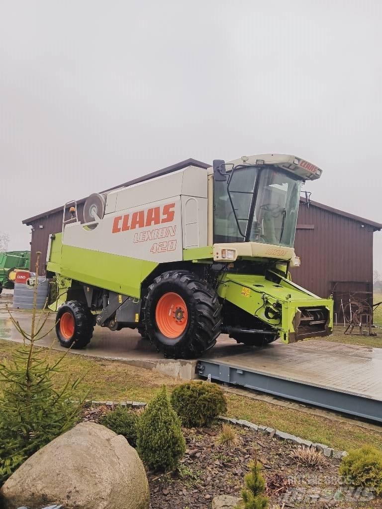 Claas 420 콤바인 수확기