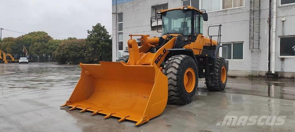 SDLG L 956 F 대형 굴삭기 29톤 이상