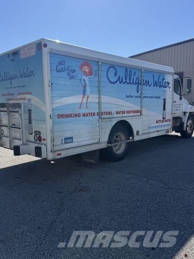 Hino 268 음료 배달 트럭