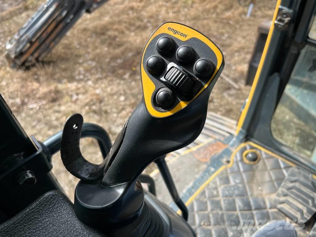 Hyundai HX 235 LCR 대형 굴삭기 29톤 이상