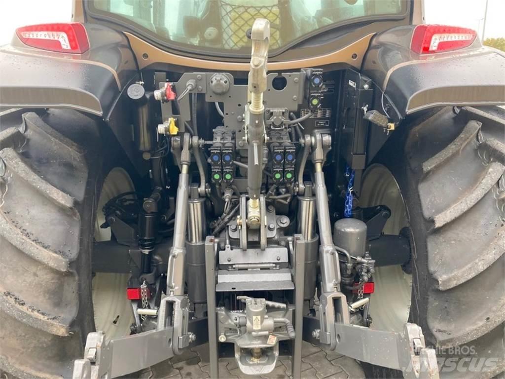 Valtra G115V 트랙터