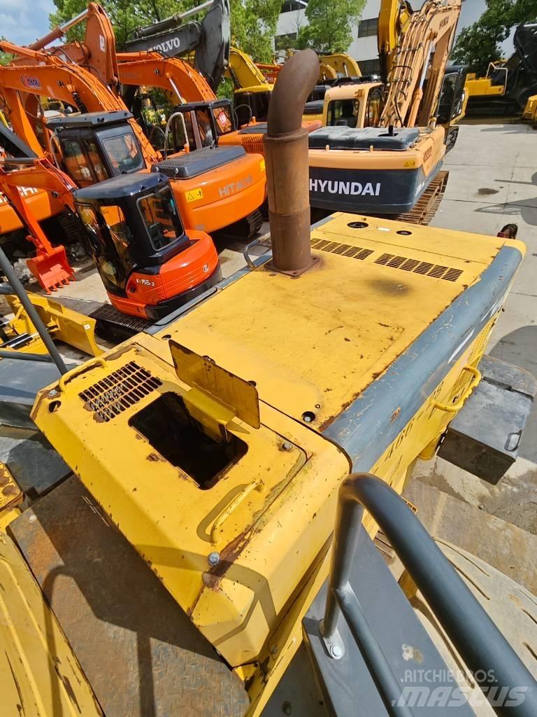 Komatsu WA 500  휠로우더