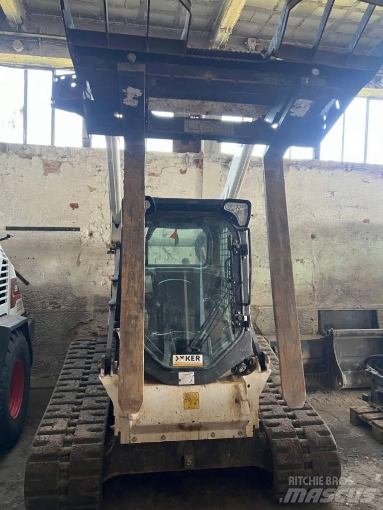 Bobcat T 770  스키드로더