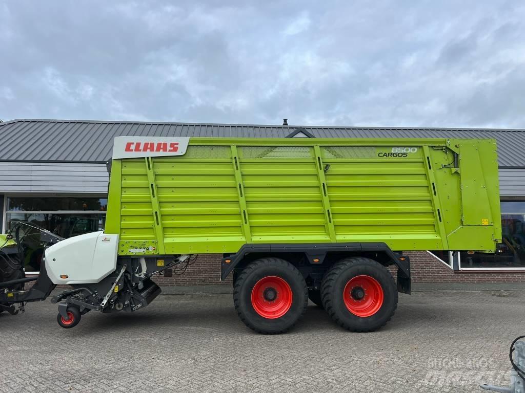CLAAS Cargos 8500 자동 적재 트레일러