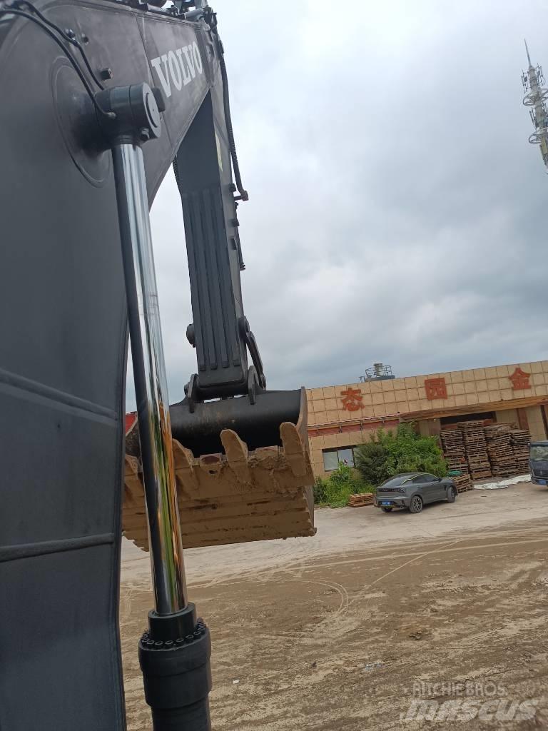 Volvo EC350DL 대형 굴삭기 29톤 이상