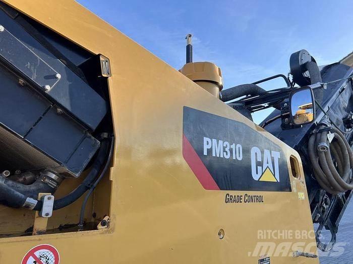 CAT PM 310 아스팔트 콜드 밀링 기계