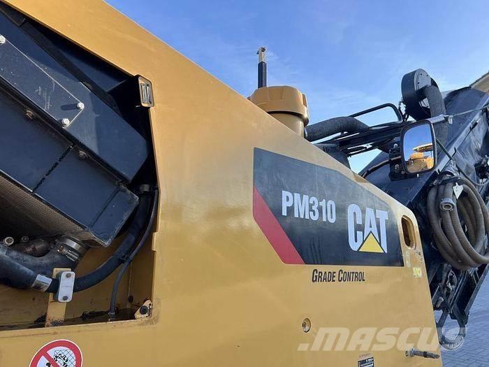 CAT PM 310 아스팔트 콜드 밀링 기계