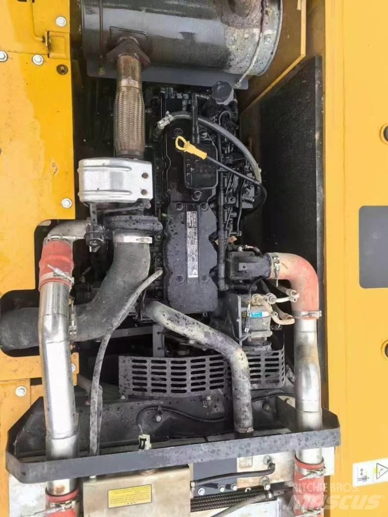 XCMG XE 200 DA 대형 굴삭기 29톤 이상