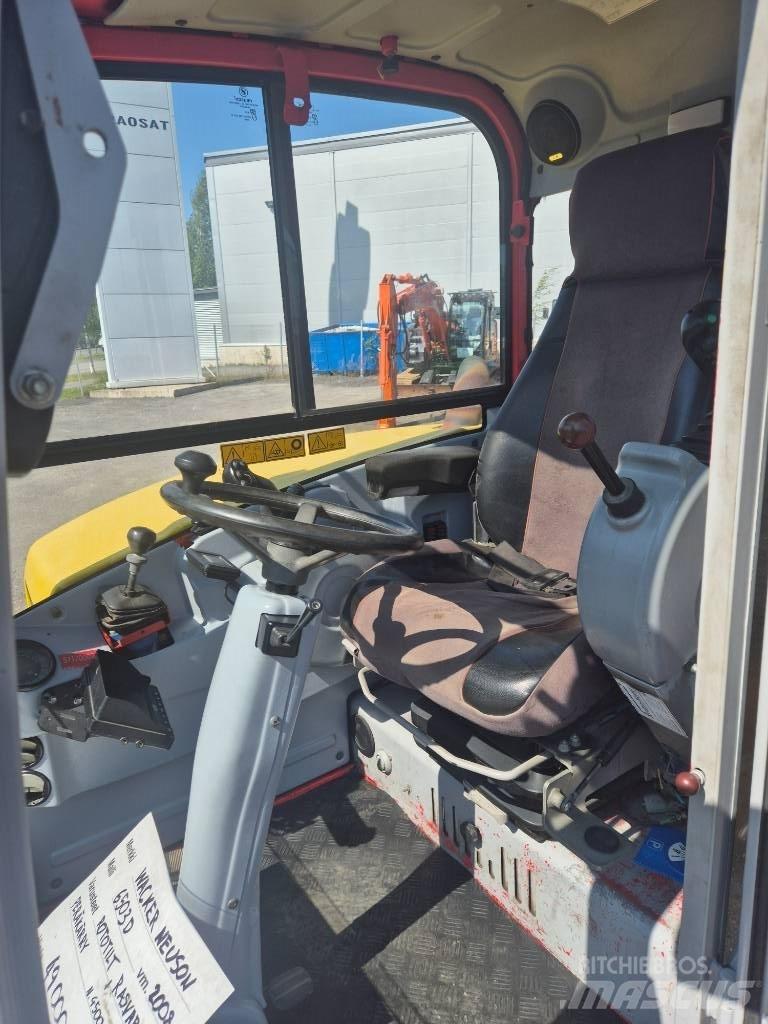 Wacker Neuson 6503  휠 굴삭기