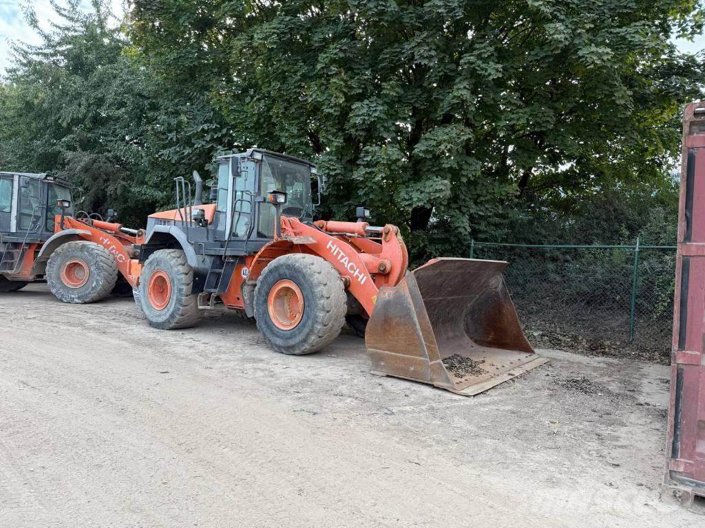 Hitachi ZW 250  휠로우더
