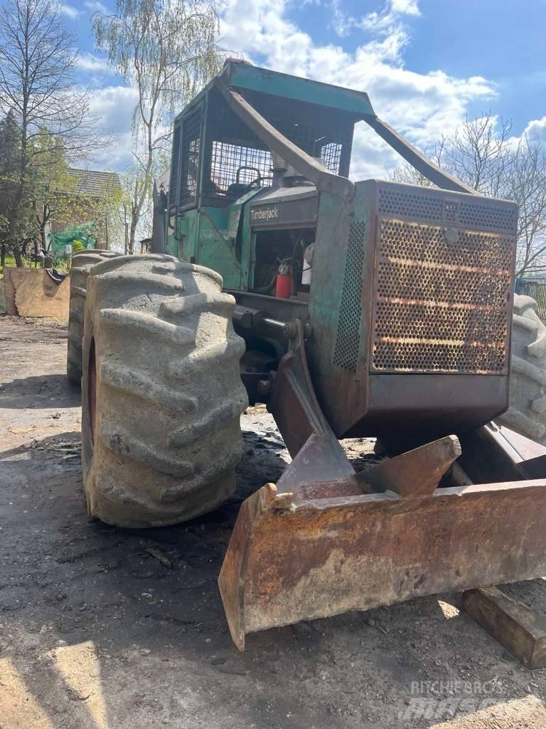 Timberjack 450C 목재스키더
