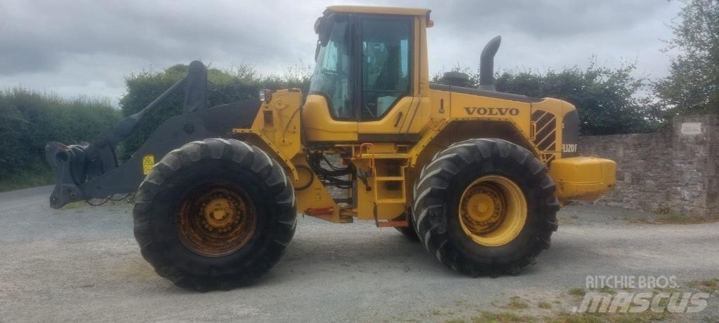Volvo L 120 F  휠로우더