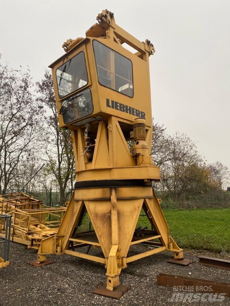 Liebherr 256 HC 타워 크레인