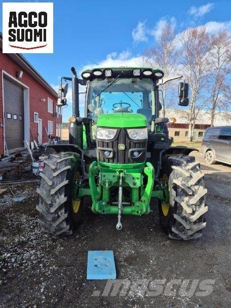 John Deere 6130 R 트랙터