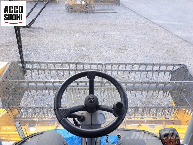 Sampo-Rosenlew C4 콤바인 수확기