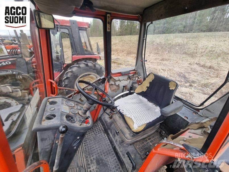 Valmet 405 트랙터