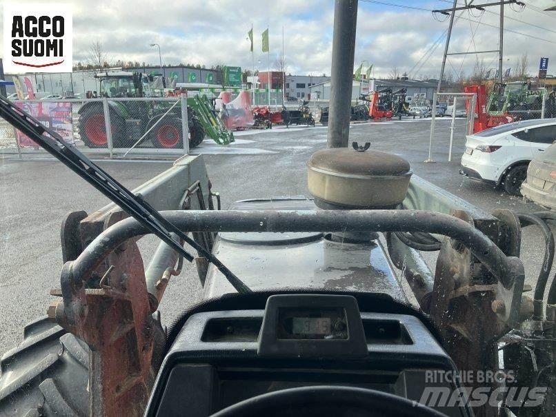 Valmet 8100 트랙터