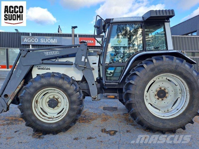 Valtra 8400 트랙터