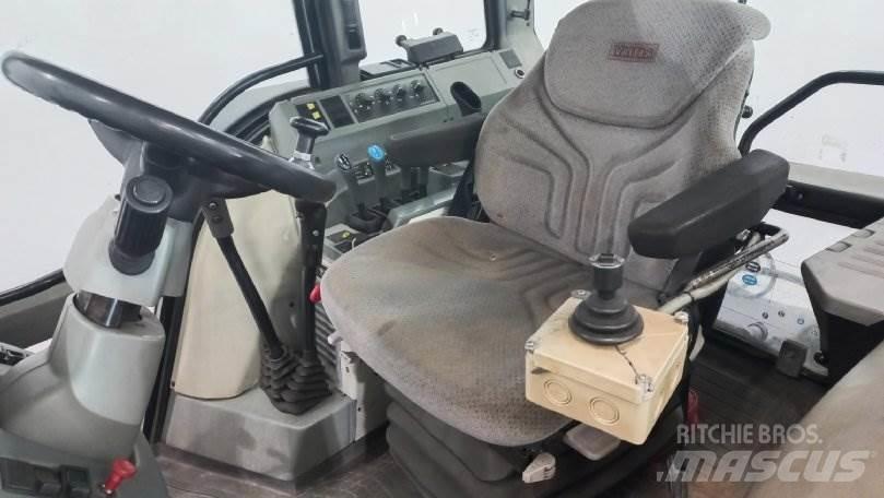 Valtra 8400 트랙터