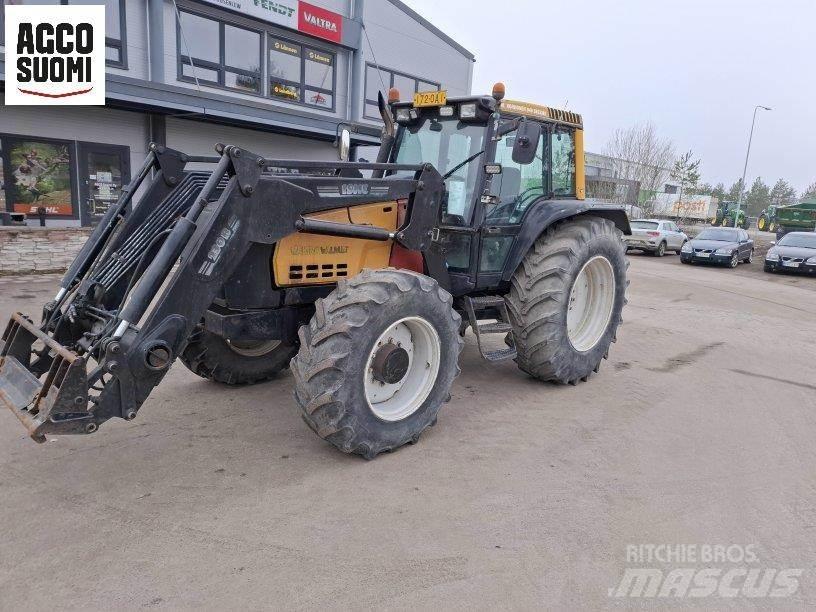 Valtra 8450 HITECH 트랙터