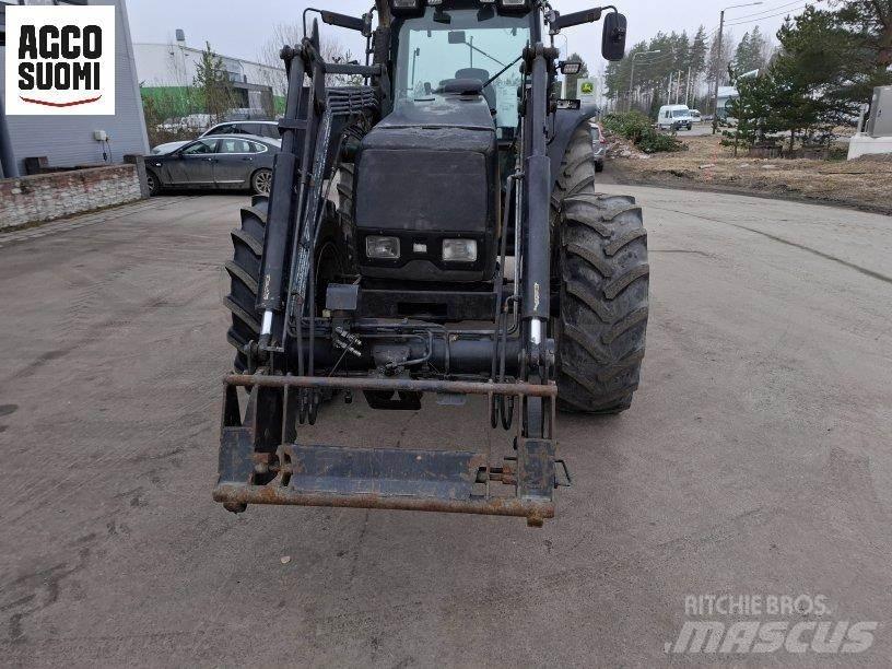 Valtra 8450 HITECH 트랙터
